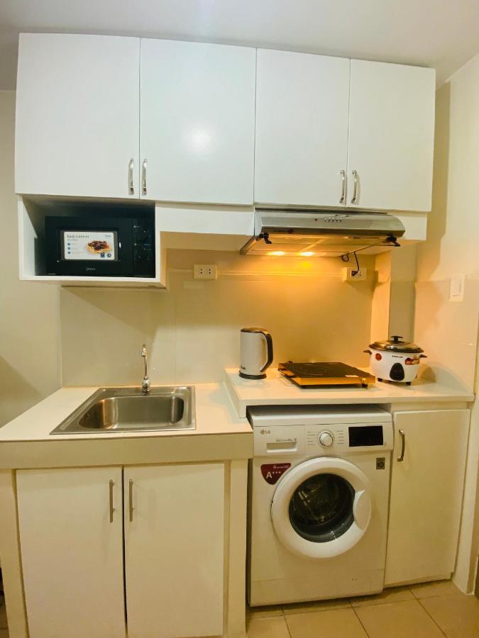 8 Spatial Condominium Davao Екстер'єр фото