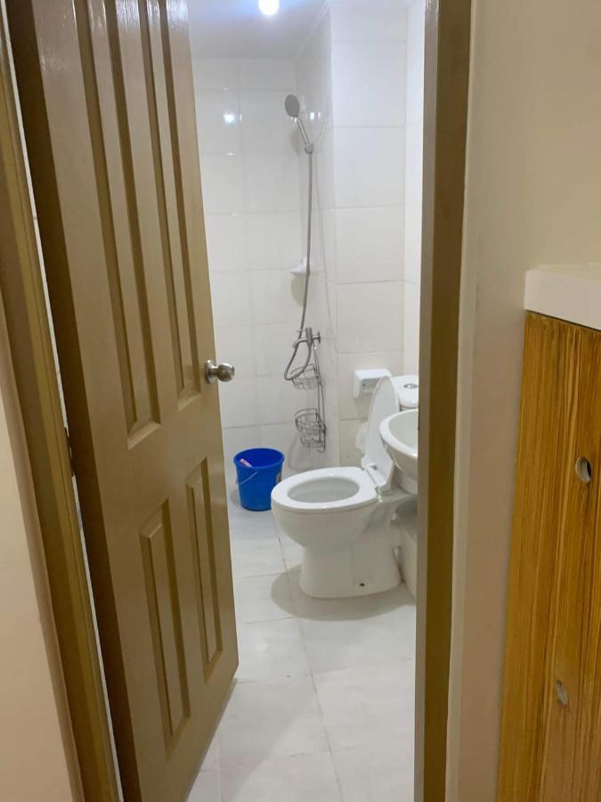 8 Spatial Condominium Davao Екстер'єр фото