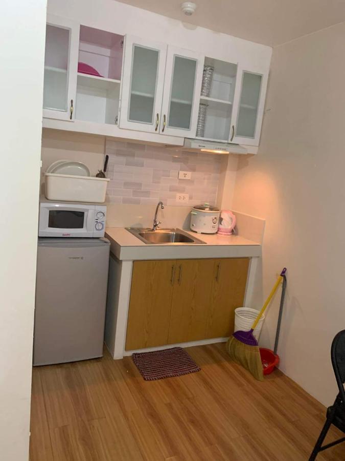 8 Spatial Condominium Davao Екстер'єр фото